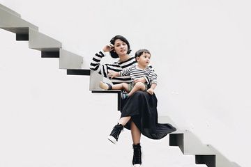 Andien membawa sedotan kemana-mana