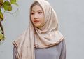 Cara Atasi Bibir Kering ala Natasha Rizky, Wajib Ditiru Kamu yang Hobi Pakai Lipstik!