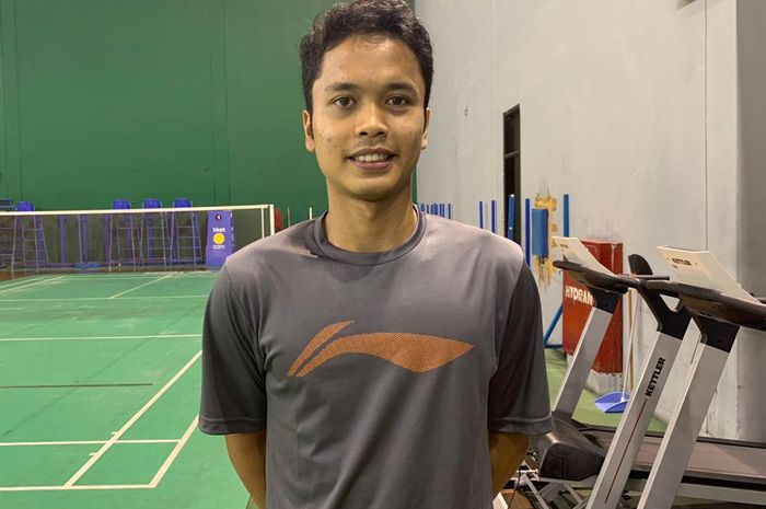 Pebulu tangkis tunggal putra Indonesia, Anthony Sinisuka Ginting, berpose di pelatnas PBSI, Cipayung, Jakarta, Selasa (3/3/2020).