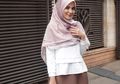 Tampil Cantik Bak Model Pakai Rok Plisket Unik, Shireen Sungkar Bawa Tas Mewah Puluhan Juta Rupiah