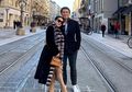 3 Inspirasi Outfit Couple Bernuansa Monokrom ala Syahrini dan Reino Barack, Elegan dan Modis!