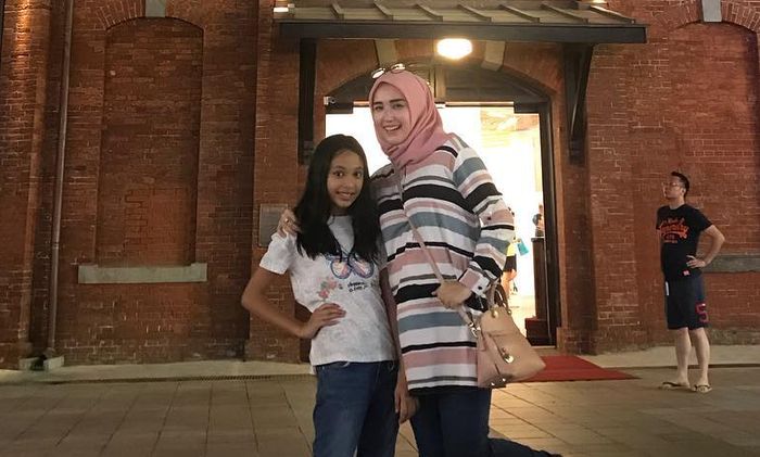 Adelia Pasha dan Shakinah Azalea