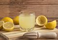Rutin Minum Air Lemon Setiap Pagi, Kulit Wajah Wanita Ini Menjadi Lembut dan Bebas dari Jerawat