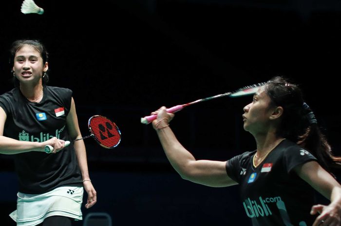 Ni Ketut Mahadewi Istarani (kanan) dan Rizki Amelia Pradipta (kiri) saat tampil berpasangan pada ajang Malaysia Open 2019.