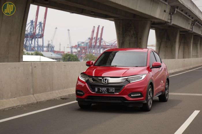 Beli Honda Hr V 1 5 E Special Edition Atau Honda Hr V 1 8 Prestige