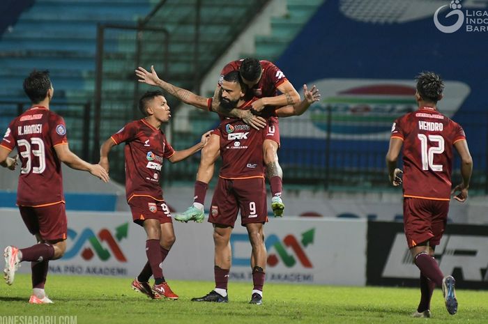 Selebrasi penyerang Borneo FC, Fransisco Torres usai membobol gawang Persija Jakarta.