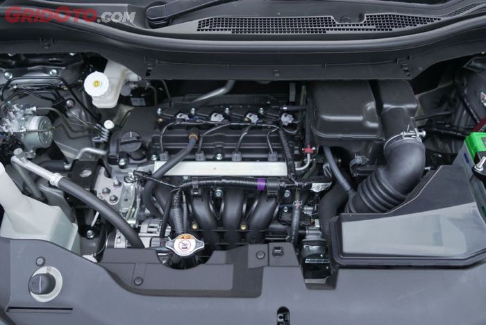Tampilan mesin Mitsubishi Xpander