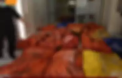 Foto yang menampilkan deretan kantong jenazah berjejer di sebuah ruangan menjadi sorotan media Amerika Serikat.