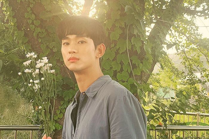 Kim Soo Hyun Pertimbangkan Main Genre Drama Korea Baru Berjudul Queen