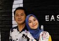 Selalu Adem Ayem Sampai Punya 5 Anak, Hanung Bramantyo Malah Mendadak Tidur 'Ngemper' di Depan Kamar Anaknya, Zaskia Mecca Ungkap Kondisi Rumah Tangganya