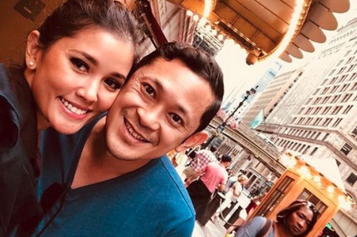 Titi Rajo Bintang dan suami, <a href='https://manado.tribunnews.com/tag/adrianto-djokosoetono' title='Adrianto Djokosoetono'>Adrianto Djokosoetono</a>.