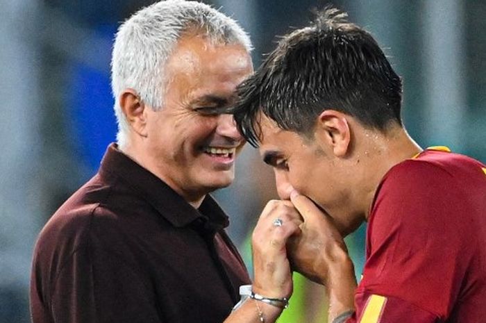 Dalam prakiraan formasi final Liga Europa antara Sevilla vs AS Roma (31/5/2023), Jose Mourinho bilang Paulo Dybala cuma sanggup main 20 menit.