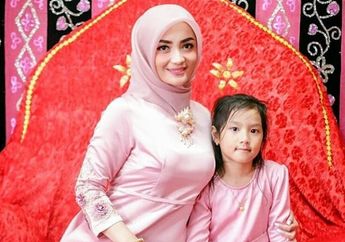 Santer Tersiar Kabar Kedekatan Mantan Suaminya dengan Zaskia Gotik, Imel Putri Cahyati Justru Tampil Bak Pengantin, Mengapa?
