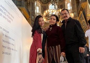Pakai Tas Ratusan Juta Serta Sandal Bermerek, Mayangsari Tampil Modis Liburan ke Turki Bareng Bambang Trihatmodjo dan Khirani