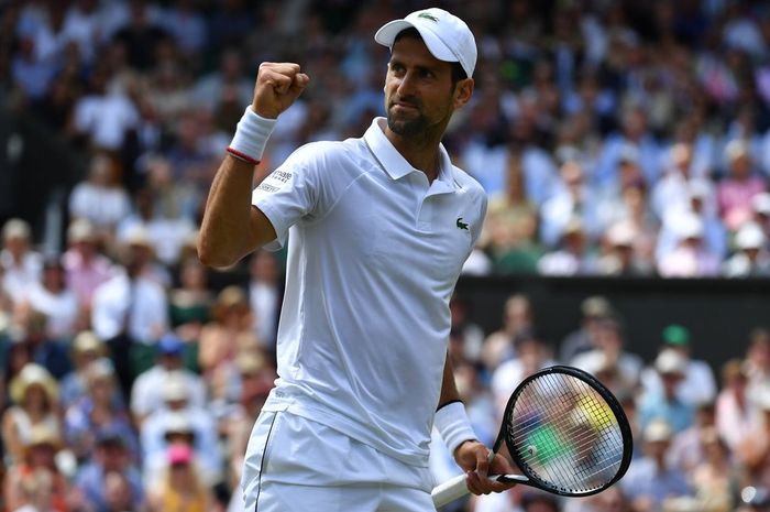 Novak Djokovic (Serbia) kala melakoni laga semifinal turnamen tenis grand slam, Wimbledon 2019, Jumat (12/7/2019)