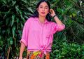 Belanja ke Pasar Pakai Sandal Teplek Harga Rp9 Juta, Ussy Sulistiawati Bikin Netizen Was-was