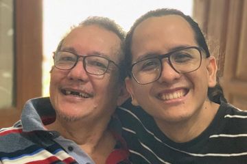 Ayah Raditya Oloan Tiba Tiba Masuk Rumah Sakit Suami Joanna Alexandra Curhat Sakit Bukanlah Sebuah Kesialan Semua Halaman Hits