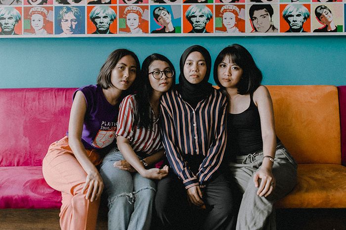 Rekomendasi Lagu Indie Favorit HAI dengan Vokalis Cewek Indonesia! - Hai