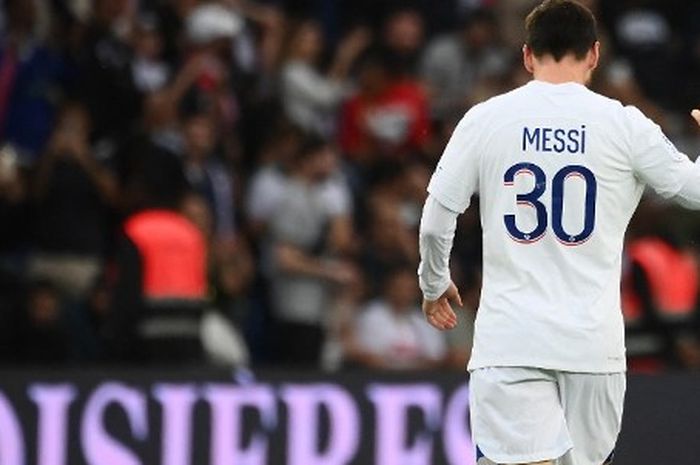 Selebrasi Lionel Messi usai mencetak gol ke gawang Troyes dalam laga Liga Prancis 2022-2023.