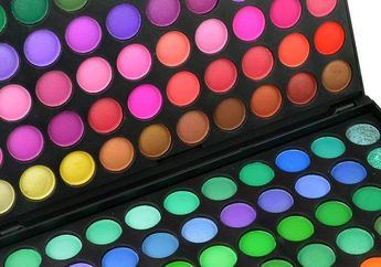 Enggak Cuma Merias Mata, Ini 5 Cara Manfaatkan Eyeshadow Palette!