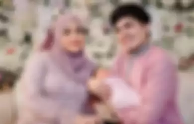 Ameena Hanna Nur Atta, anak pertama dari pasangan Aurel Hermansyah dan Atta Halilintar yang terlahir dengan rambut lebat.