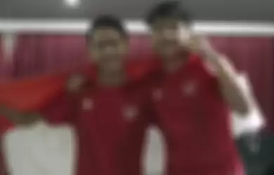 Roster Tim nasional Indonesia di FIFAe Nations Cup 2022, Hussain (kiri) dan Chanks (kanan).