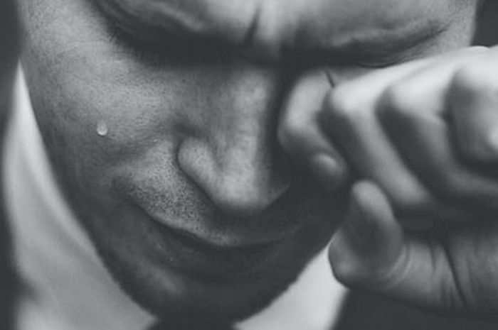 Arti Mimpi Melihat Ayah Menangis Ada Sebuah Pertanda Bakal Ada Kejadian Luar Biasa Hingga Ungkapan Perasaan Yang Selama Ini Disembunyikan