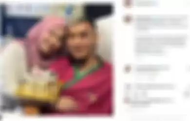 Okie Agustina dan suaminya merayakan ulang tahun pernikahan di rumah sakit 