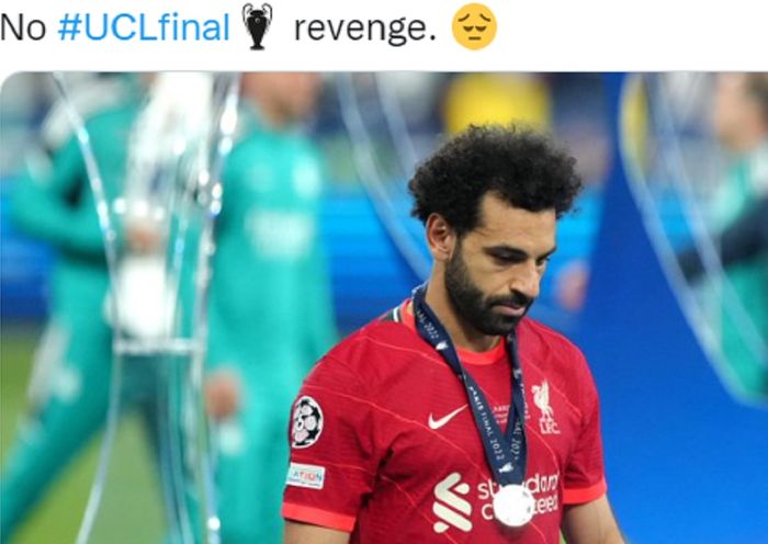 Ekspresi kekecewaan Mohamed Salah usai Liverpool kalah dari Real Madrid di final Liga Champions 2021-2022.