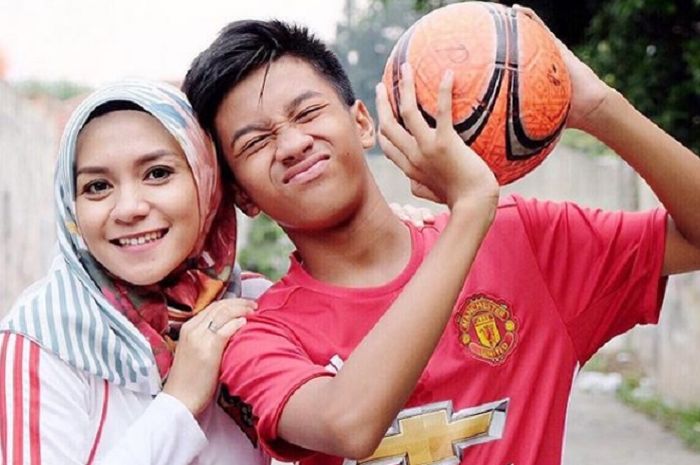 Semua Anak Berjenis Kelamin Laki Laki Ini Yang Dirasakan Enno Lerian Semua Halaman Nakita