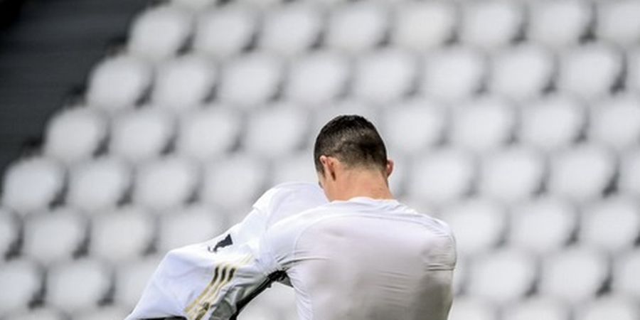 Cristiano Ronaldo Ngamuk dan Buang Kausnya, Ball Boy Juventus Ketiban Rezeki