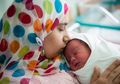 20 Inspirasi Nama Bayi Perempuan Islami dan Artinya Dalam 3 Kata
