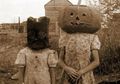 10 Foto Ini Ngebuktiin Kalo Perayaan Halloween di Masa Lalu itu Horor Abis