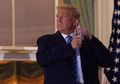 Dipandang Sok Kebal Covid-19, Aksi Lepas Masker Donald Trump Dikritik Banyak Orang