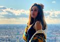 Luna Maya Unggah Foto Endorse Pakai Korset, Lekuk Tubuh Langsingnya Jadi Sorotan, Netizen: Kapan Punya Body Begini?