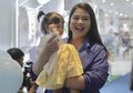 Ikut Upacara 17 Agustus di Istana, Cucu ke-2 Jokowi Tampil Cantik Berbalut Kebaya Putih