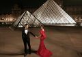 Foto Prewedding Di Lima Benua, Yuk Intip Foto Pasangan Crazy Rich Surabayan Saat Berpose di Paris, Perancis