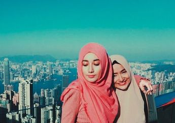 Kepoin 5 Gaya Anak Cindy Fatikasari, Tengku Syaira Buat Tampil Keren Pakai Legging!