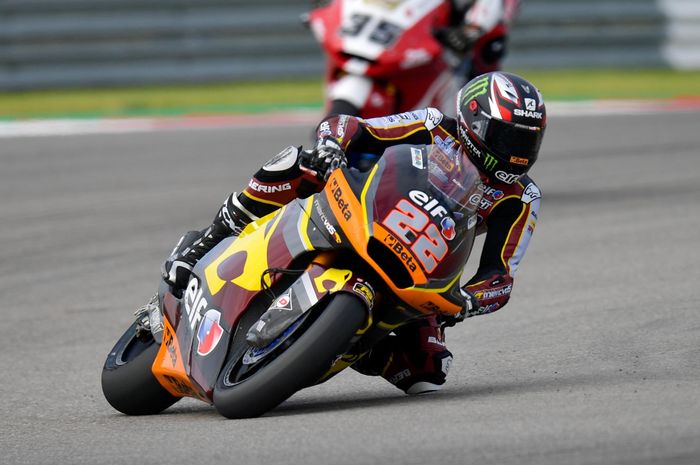 Sam Lowes berhasil curi kemenangan Moto2 Emilia Romagna 2021. 