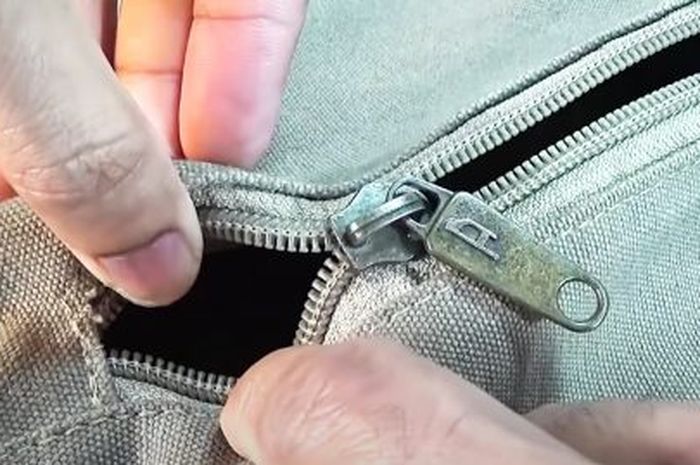 How to Fix a Zipper if it Zips but Doesn't Close