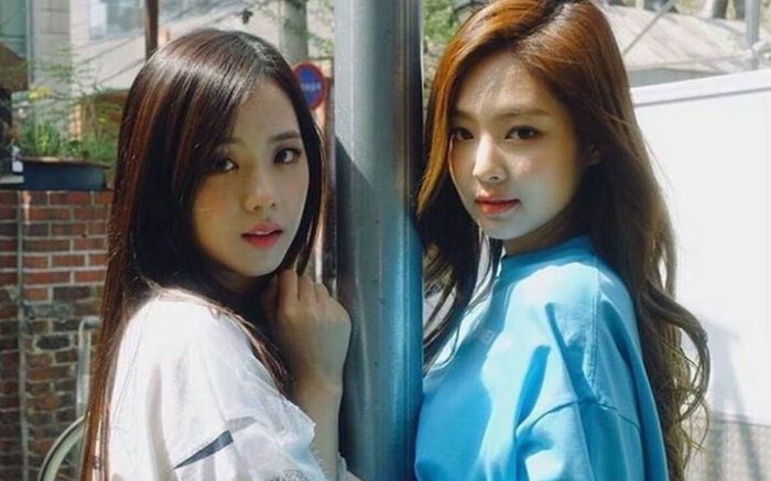 Jisoo dan Jennie 'BLACKPINK'