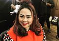 Dikabarkan Alami Masalah Keuangan, Benarkah Nunung Jual Asetnya untuk Biaya Rehabilitasi?