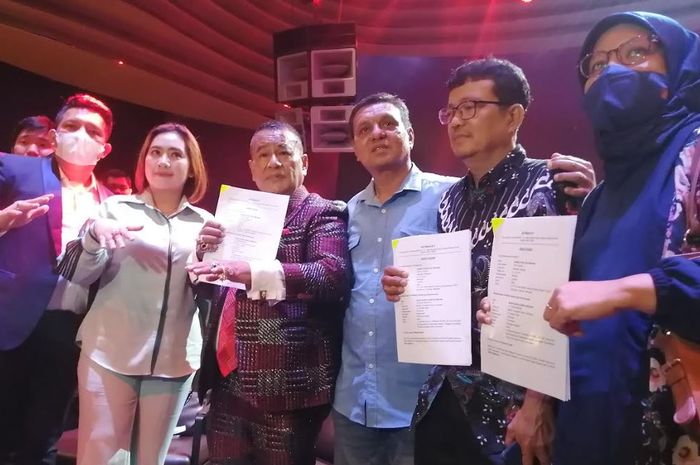 Hotman Paris didatangi suami wanita tewas di Lift Bandara Kualanamu