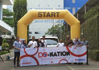 Bareng Suzuki Gelar DO-NATION, Kru Tabloid Otomotif Kendarai New Carry Bagi-Bagi Sembako