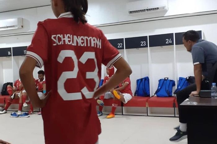 Claudia Scheunemann jadi perhatian seusai membawa Timnas U-18 Indonesia menang 1-0 atas Singapura dalam babak penyisihan Grup A Piala AFF U-18 Wanita 2022 di Stadion Jakabaring, Palembang, Jumat (22/7/2022).