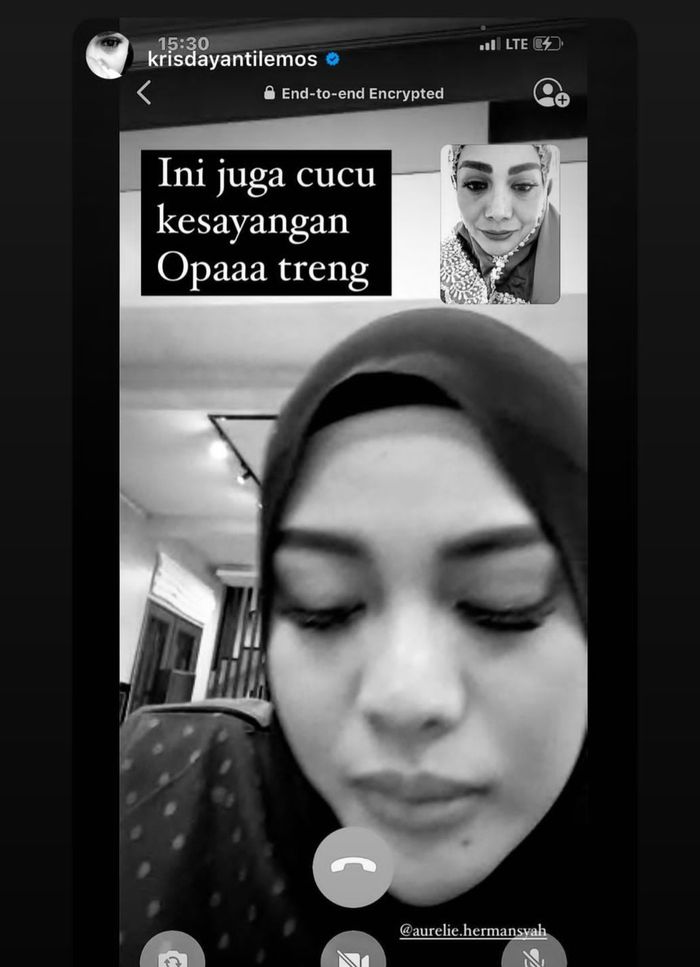 Aurel dan ibunya