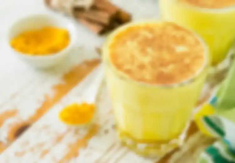 Cukup Minum Susu Kunyit, Kesehatan Tulang hingga Jantung Anda Akan Terjaga, Begini Cara Membuatnya