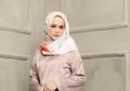 Seminggu Sebelum Akad Nikah, Cut Meyriska Tampil Santun dengan Fashion Hijab Gamis yang Anggun
