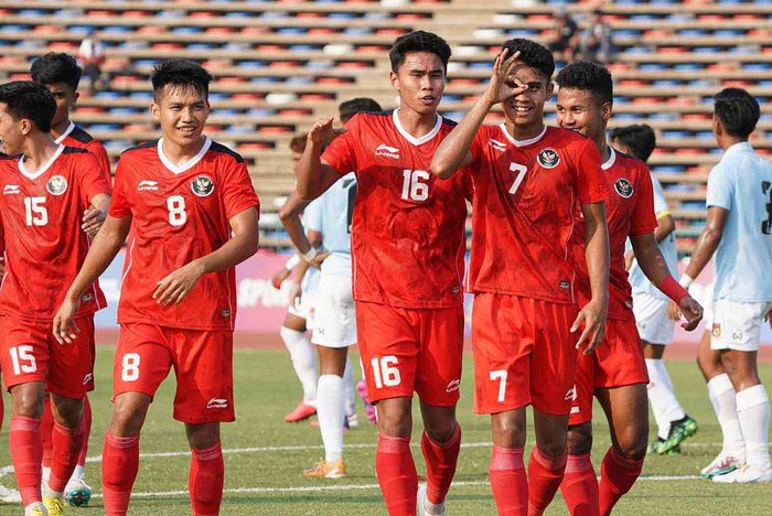 Selebrasi pemain Timnas Indonesia U-22, Marselino Ferdinan (7) setelah berhasil mencetak gol ke gawang Timnas Myanmar U-22. Indonesia berhasil menang telak 5-0 atas Myanmar pada laga kedua grup A SEA Games 2023 di National Stadium Olympic Pnom Penh Kamboja, Kamis, 4 Mei 2023