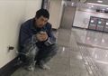 Demi WiFi, Lelaki Ini Rela Menyusuri Subway Tiap Malam, Alasannya Haru